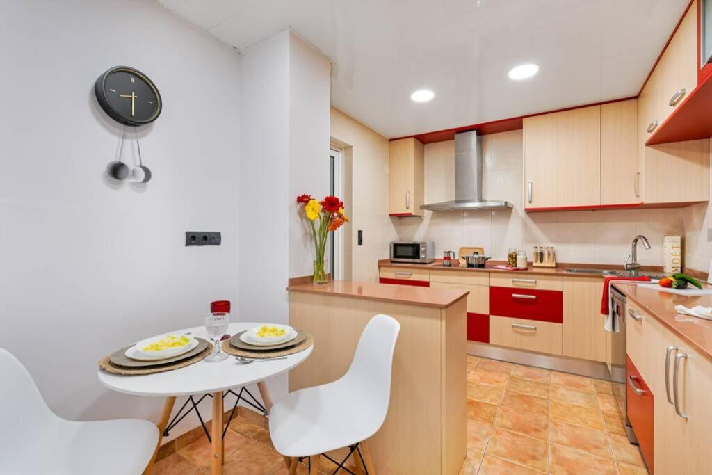 Lodging Apartments Villa De Gracia 2 Bedroom Cozy Apartment برشلونة المظهر الخارجي الصورة